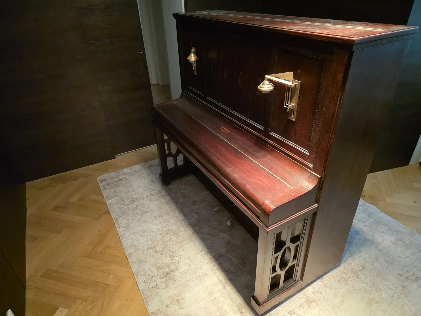 Upright piano before transport